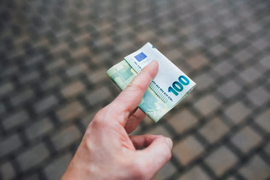 Optimiser une offre immobilière avec l’aide d’un chasseur immobilier à Paris.