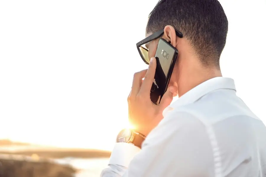 Compétences clés d’un chasseur immobilier, comme la communication et la négociation.