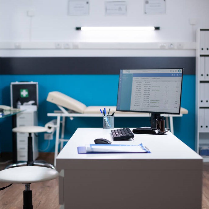 Cabinet médical moderne à Paris adapté à l'achat de locaux professionnels pour professions libérales.