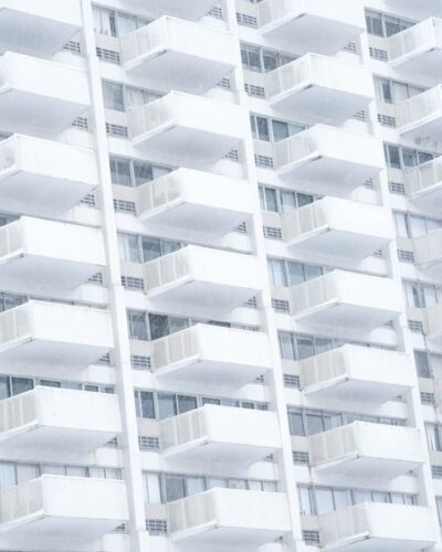 différence balcon terrasse min