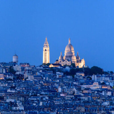 vue de montmartre et du sacré cœur au crépuscule