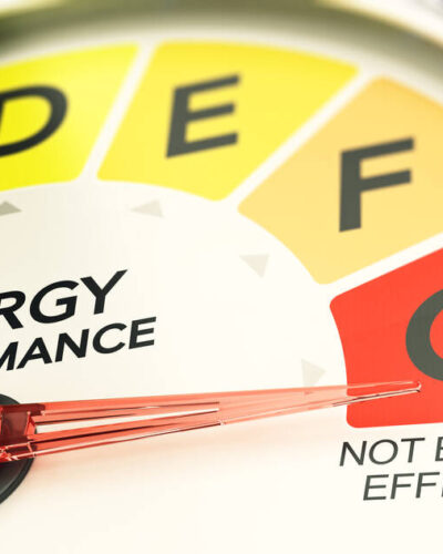 Compteur de diagnostic de performance énergétique indiquant une classe G, passoire thermique à Paris