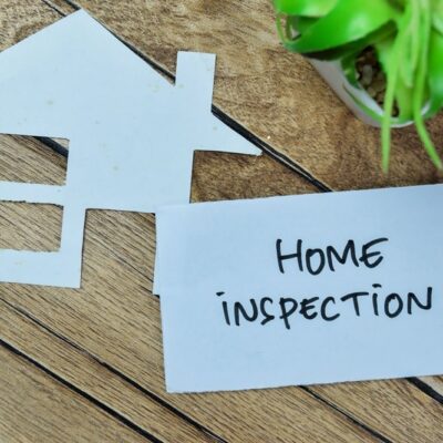 Visuel symbolisant une inspection technique d’un logement avant une offre d’achat