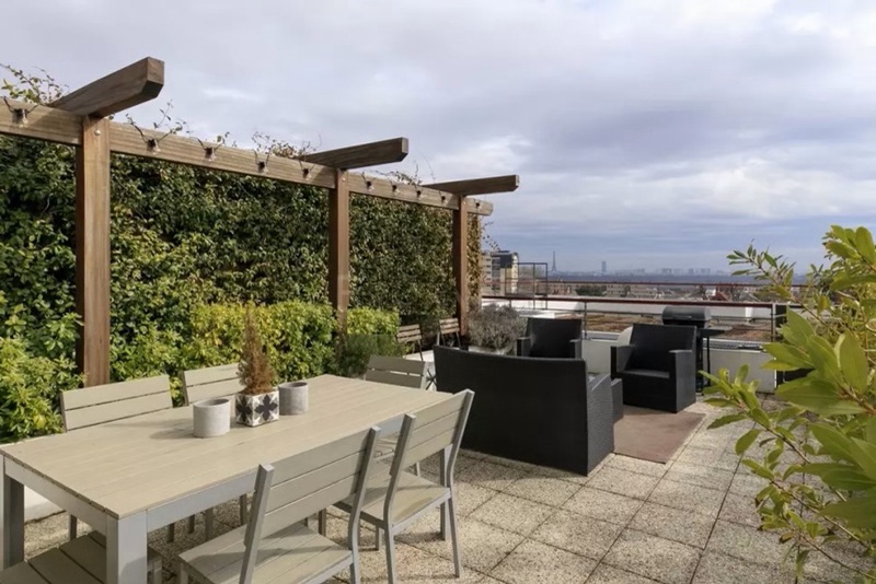 Terrasse en première couronne avec vue dégagée, alternative à un appartement parisien